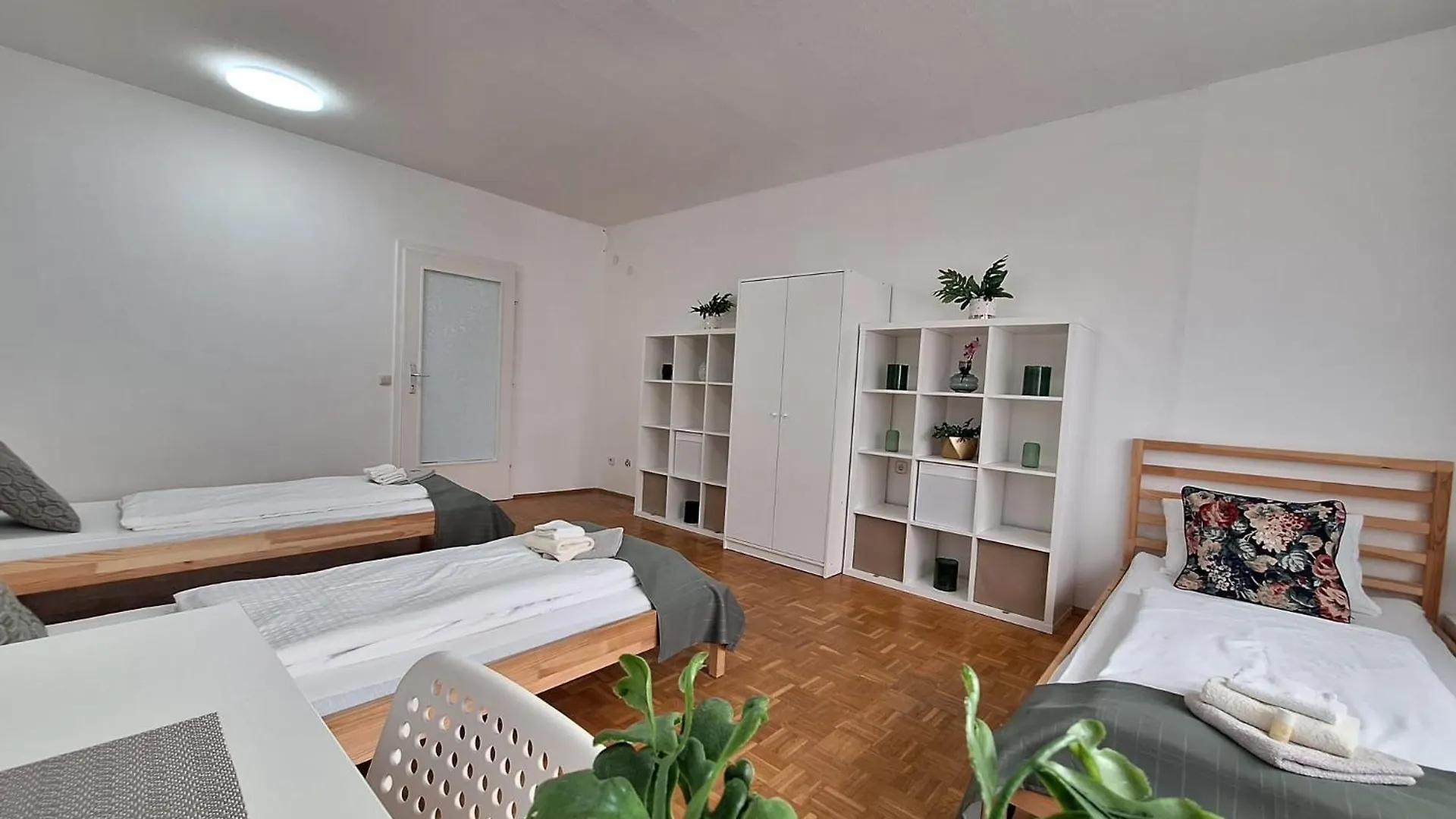Brightcenterapartment Graz Alloggio in famiglia